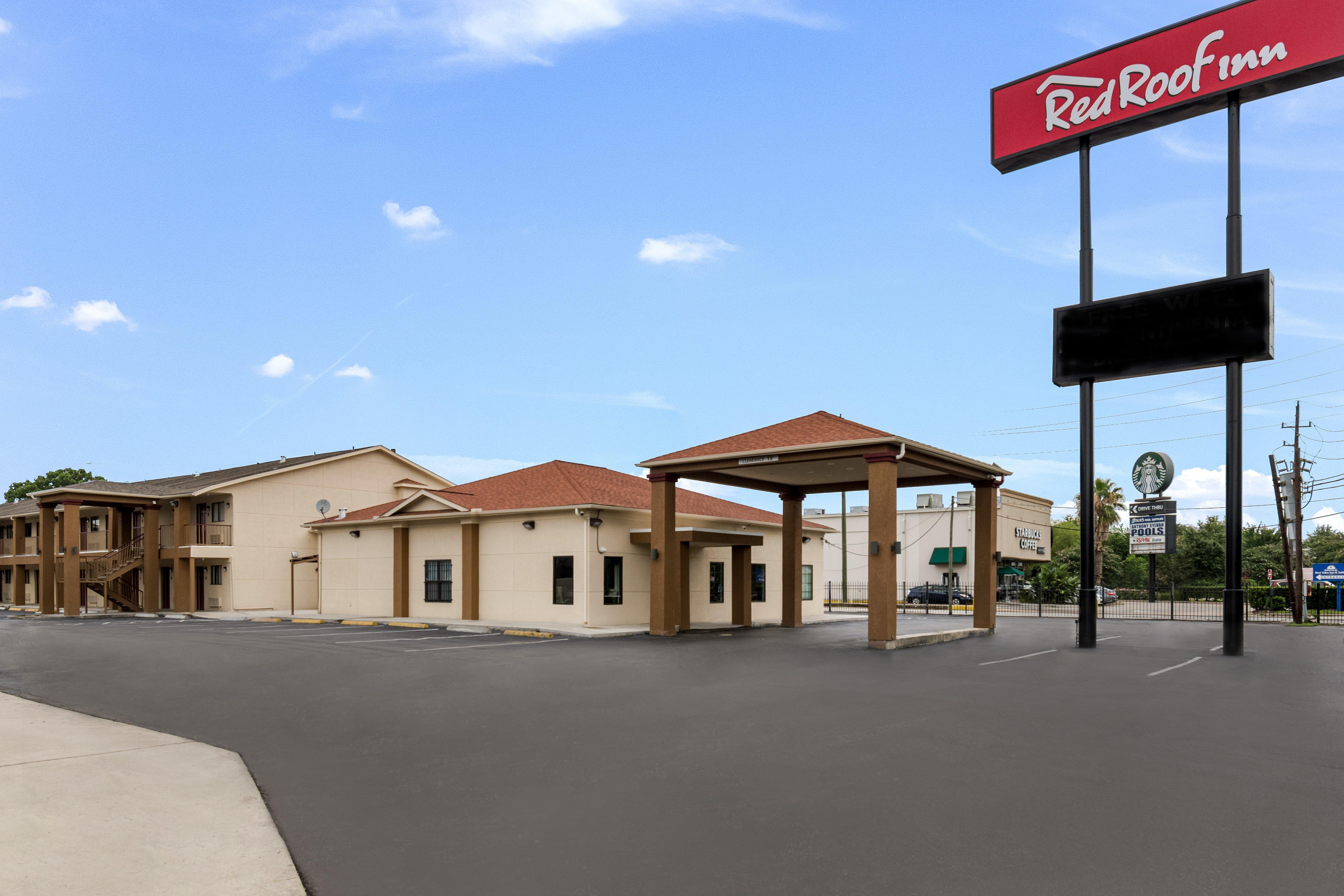 Red Roof Inn Houston - Spring North Exterior photo